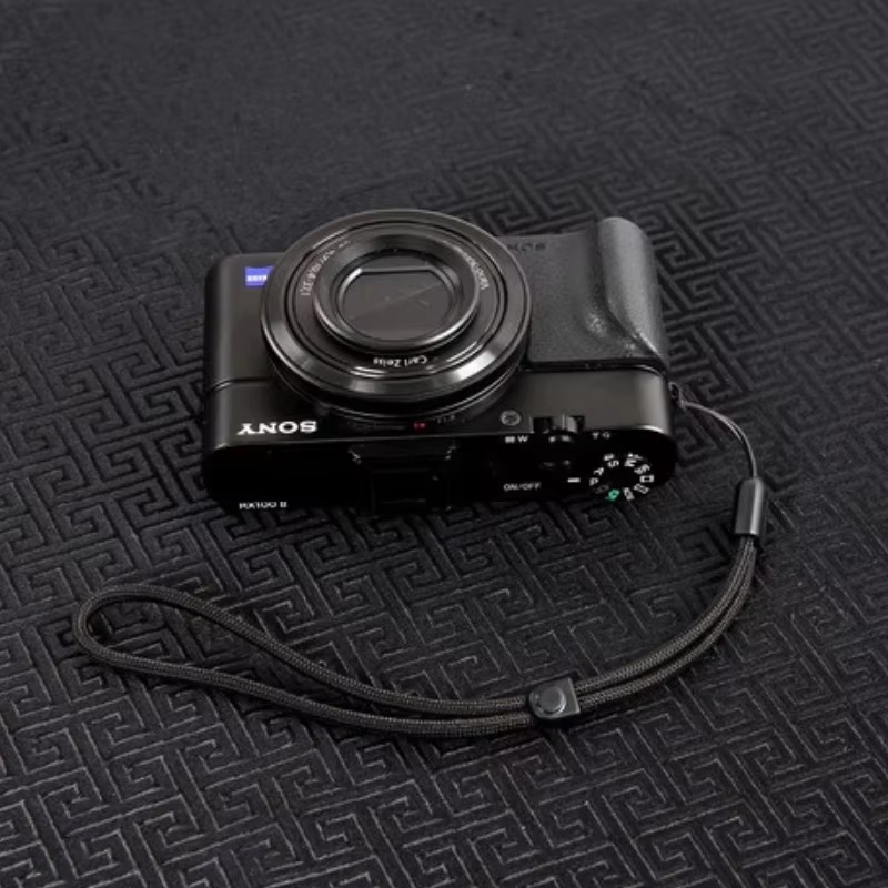 Cinturino da Polso per Fotocam - Sony Camera Zv-E10 recensione e prezzo
